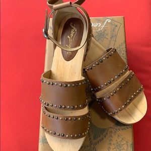 Free People Clog